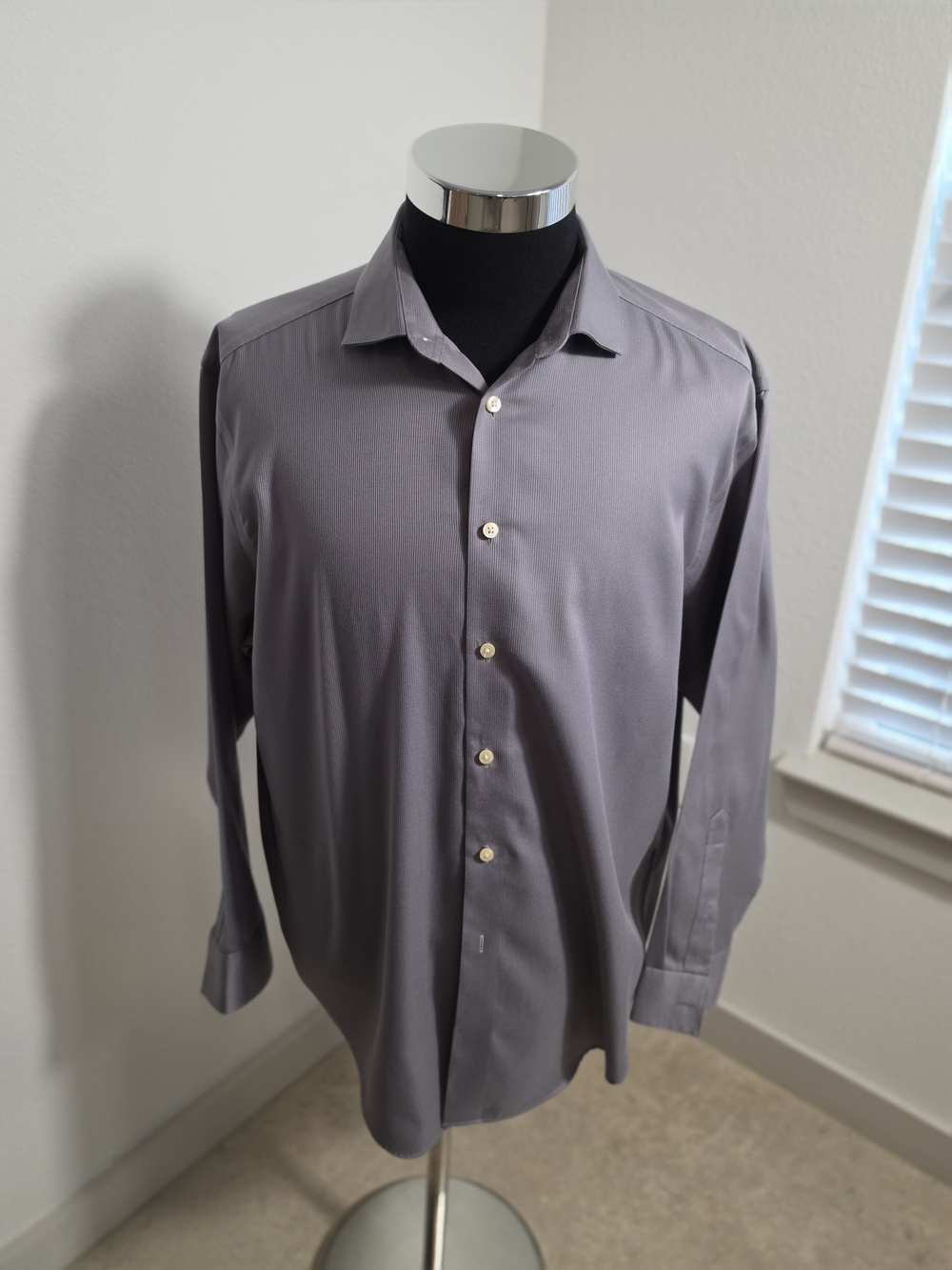 Calvin Klein 17.5 32/33 Slim Fit Dress Shirt - Charcoal Grey 100% Cotton Non-Iro